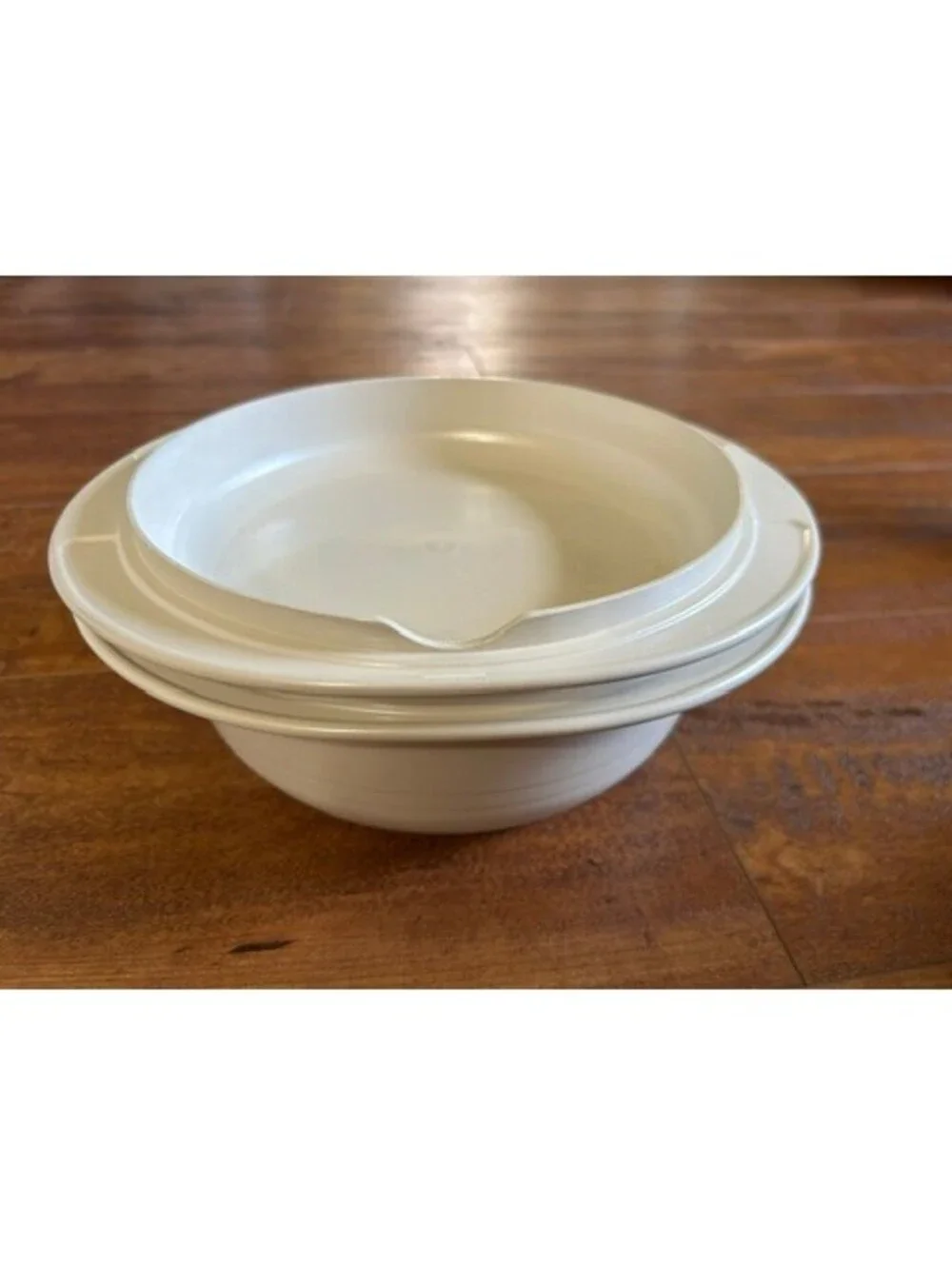 Tupperware Cream Plastic Bowl with Lid Set